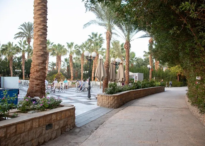 Mirage Bay Apartment *