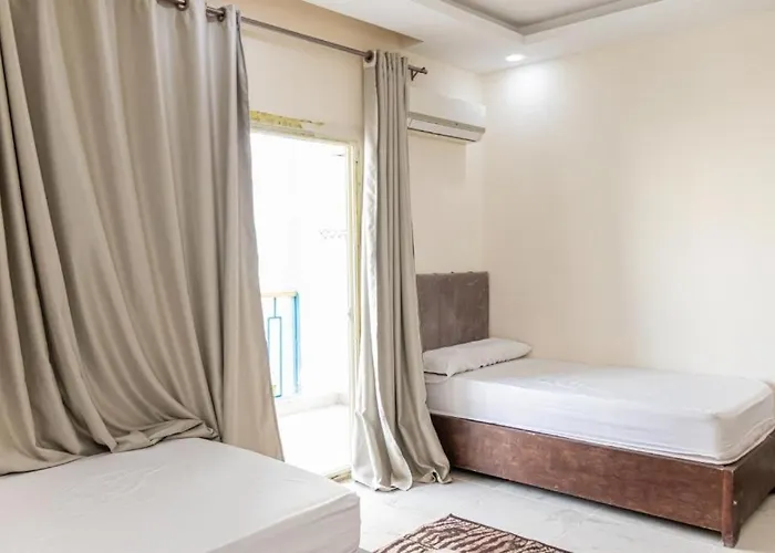 Mirage Bay Apartment *