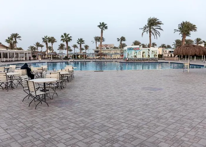 Mirage Bay Apartment